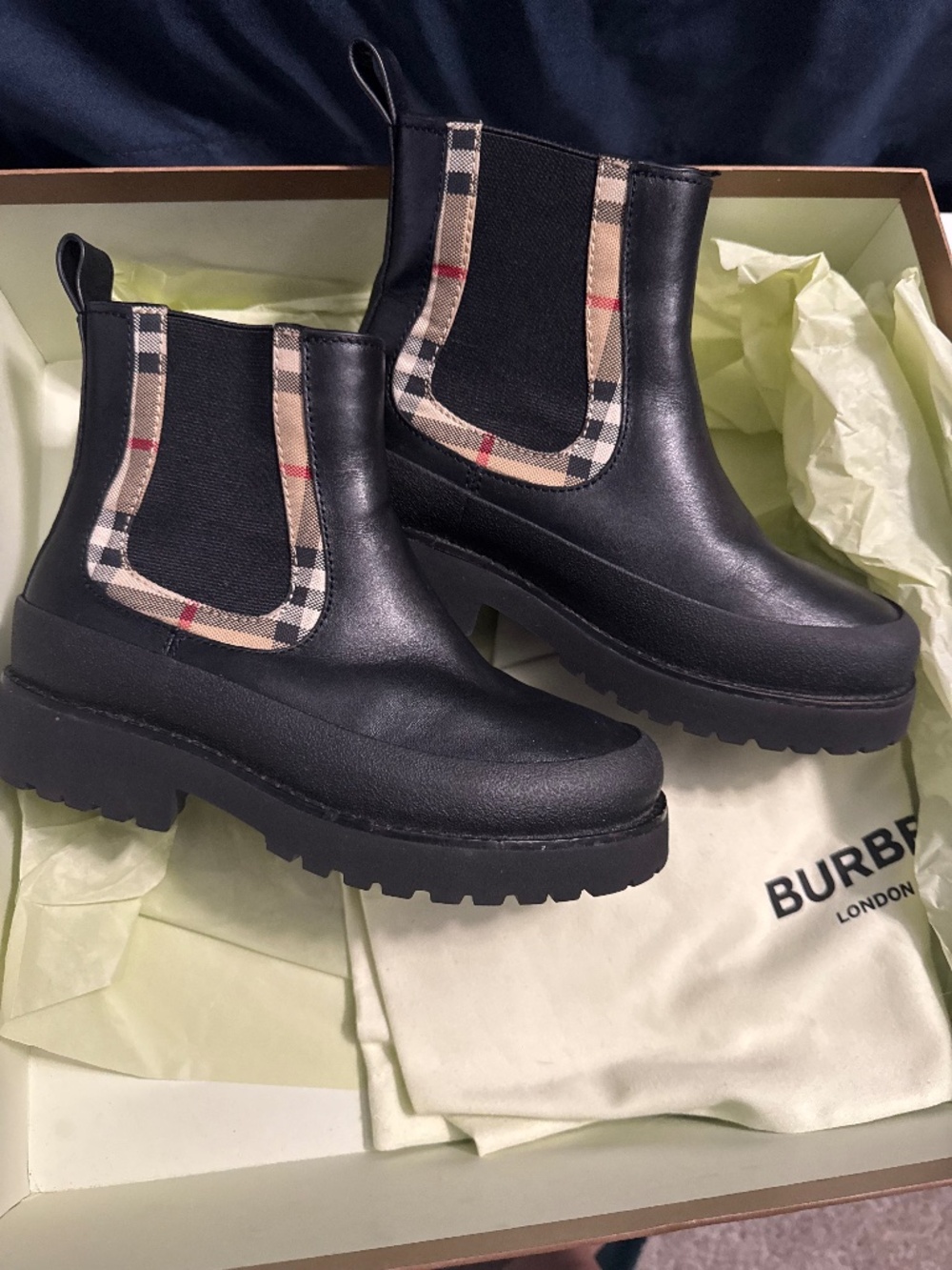 Burberry boots